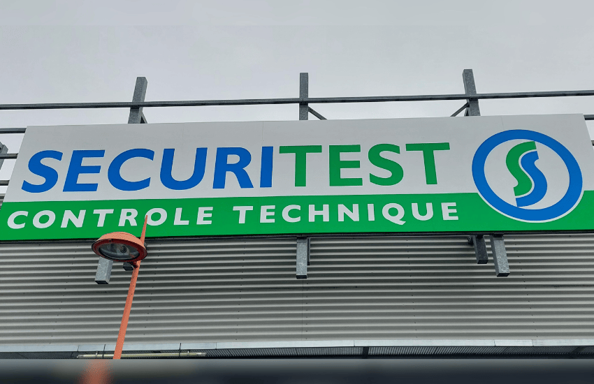 panneau-enseigne-personnalisé